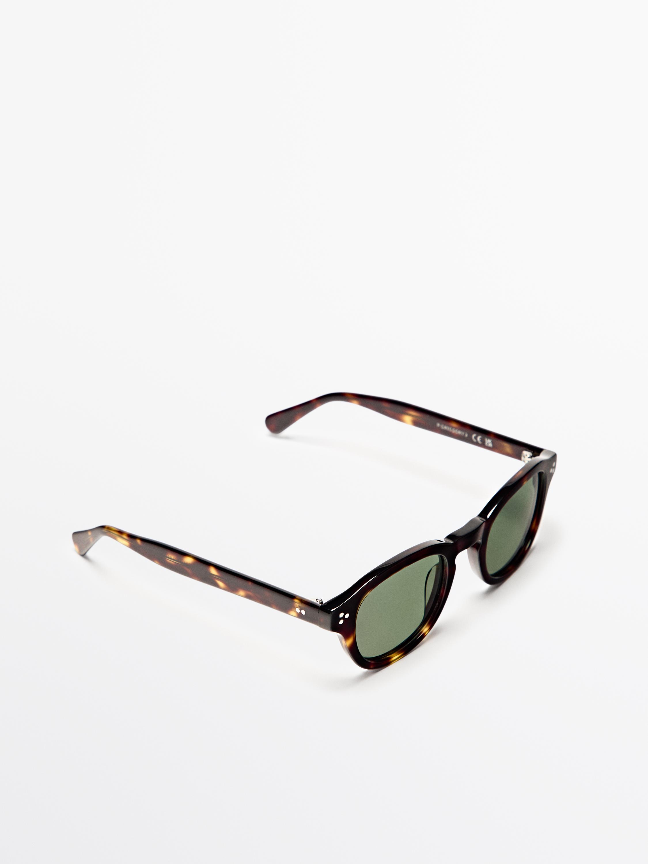 Round sunglasses