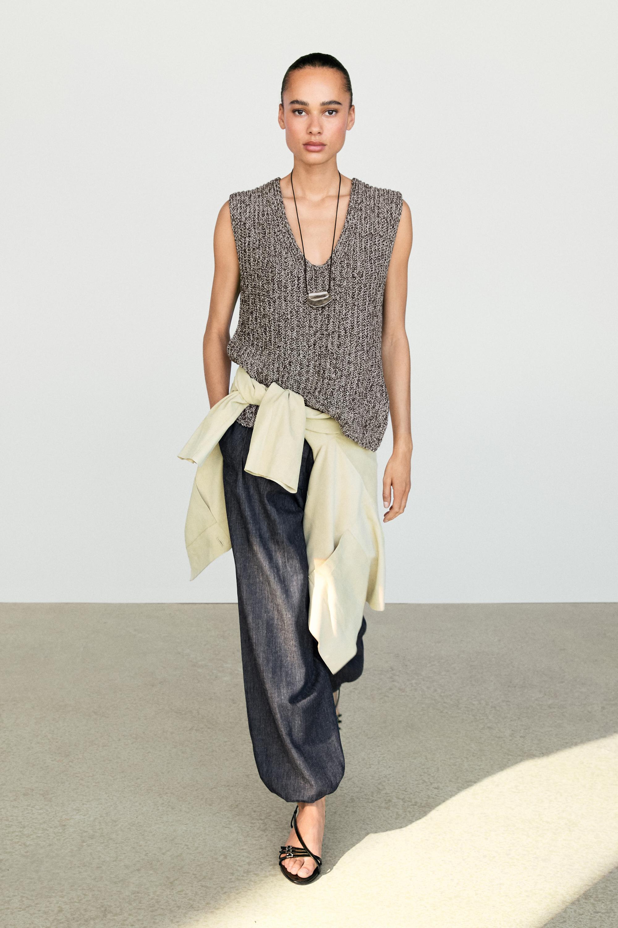 Cotton blend heathered knit top