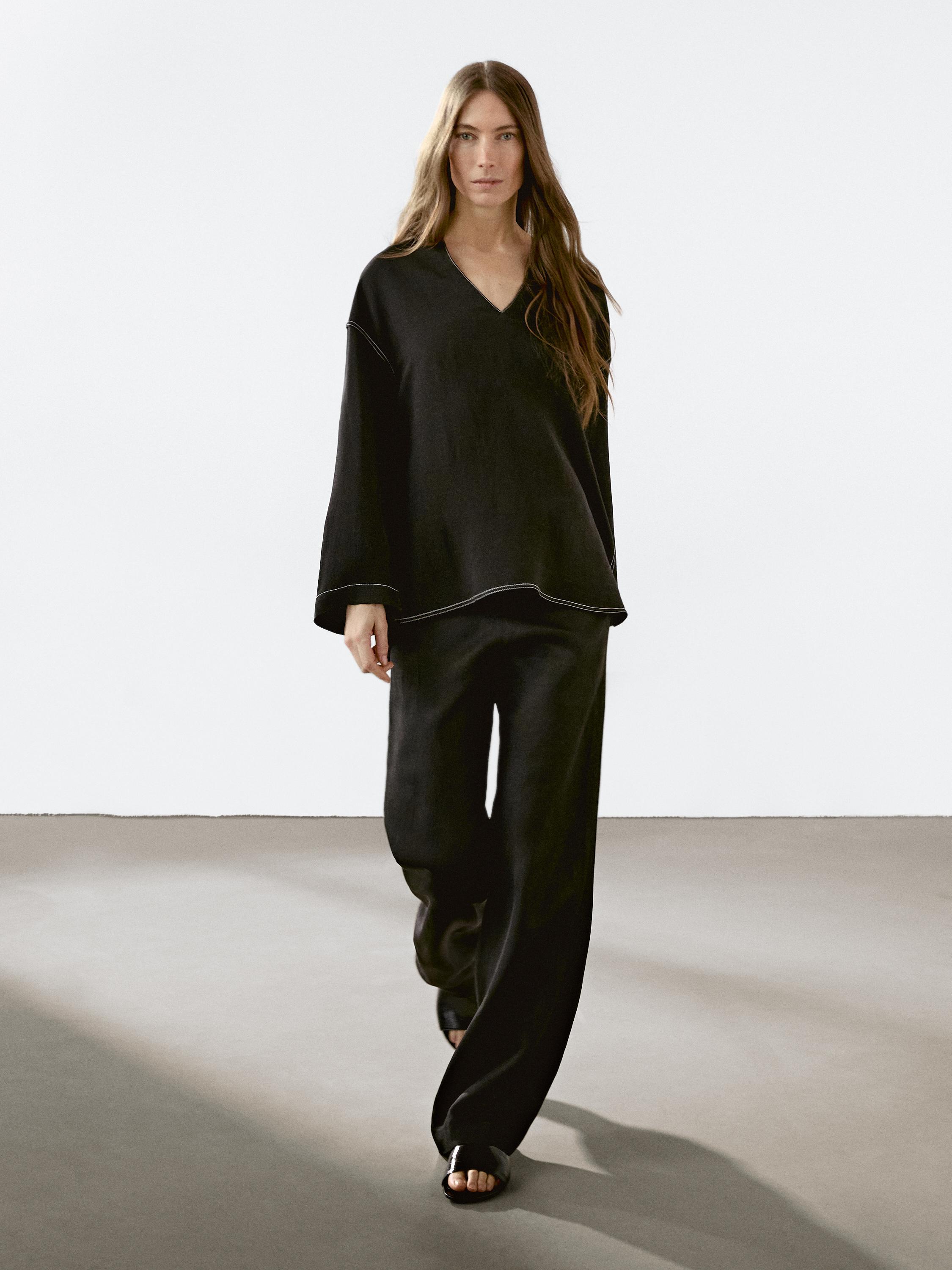 Flowing shirt with contrast seams