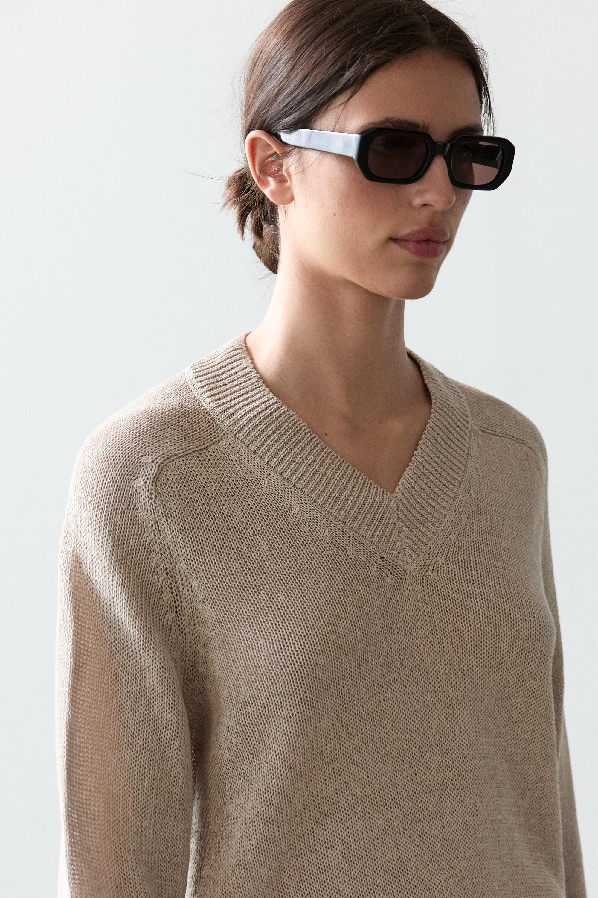 Cotton blend V-neck knit sweater