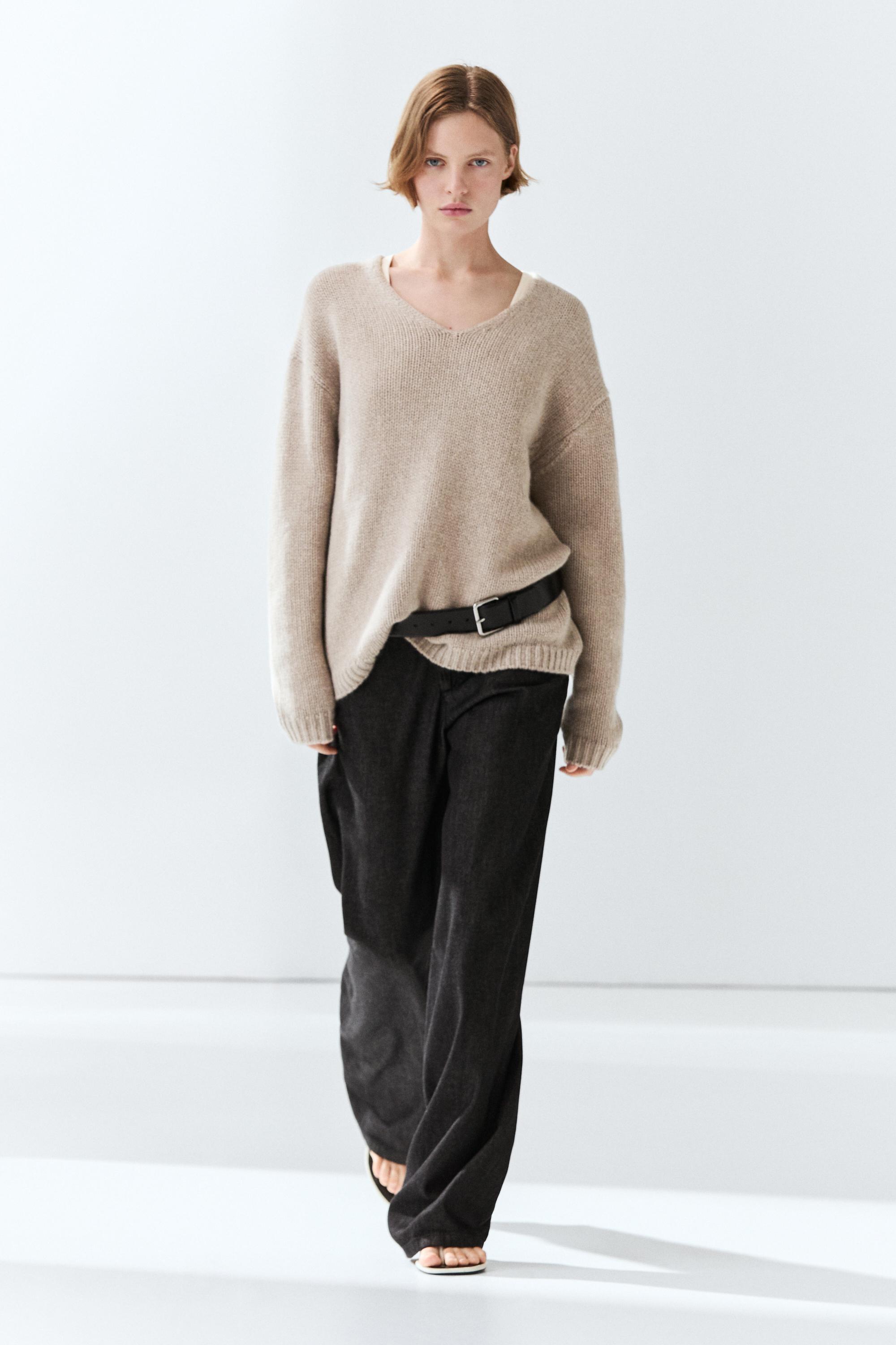 100% cashmere V-neck sweater