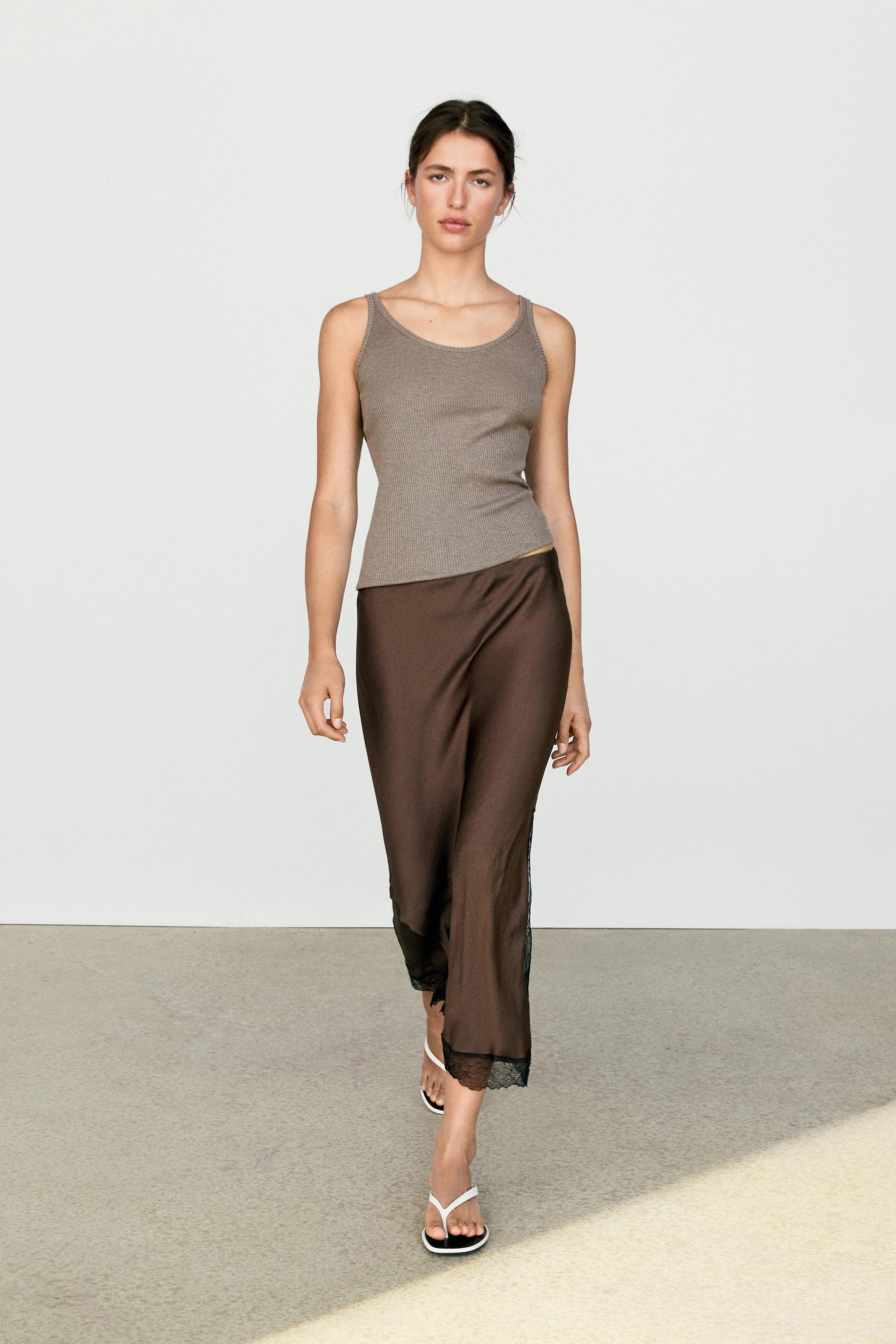 Lace-trimmed midi skirt