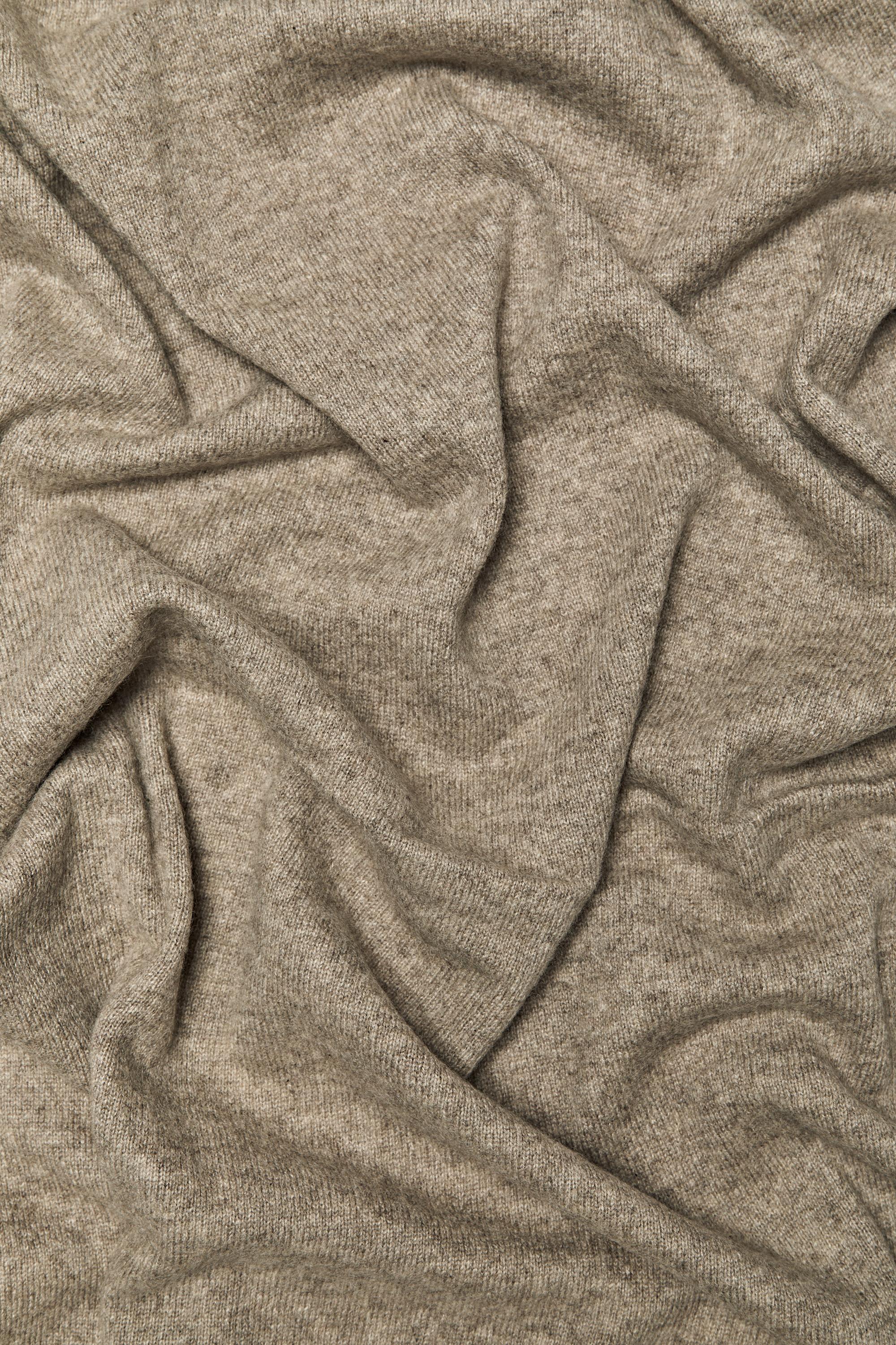 100% Cashmere Scarf