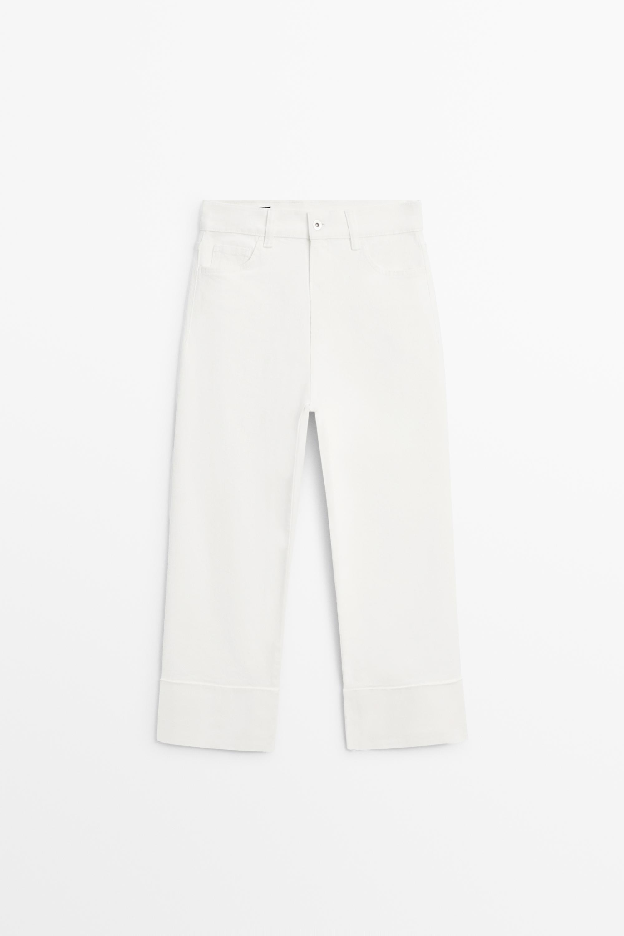 Mid-rise capri jeans with turn-up hems