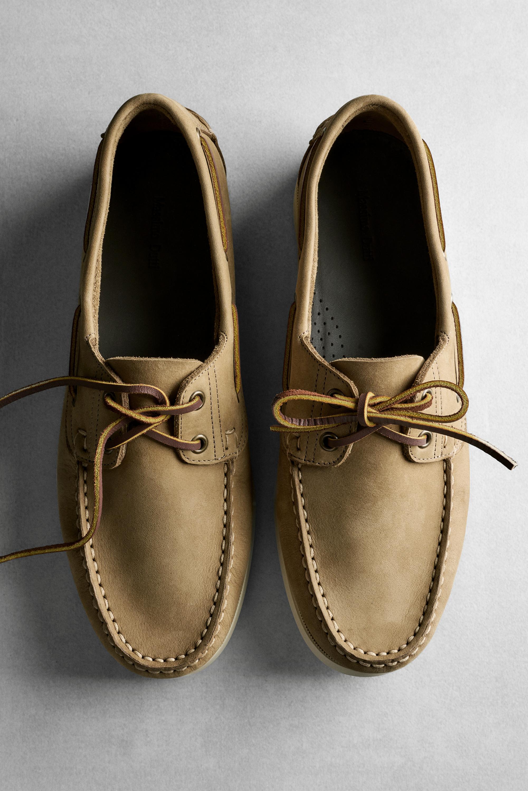 Leather deck shoes