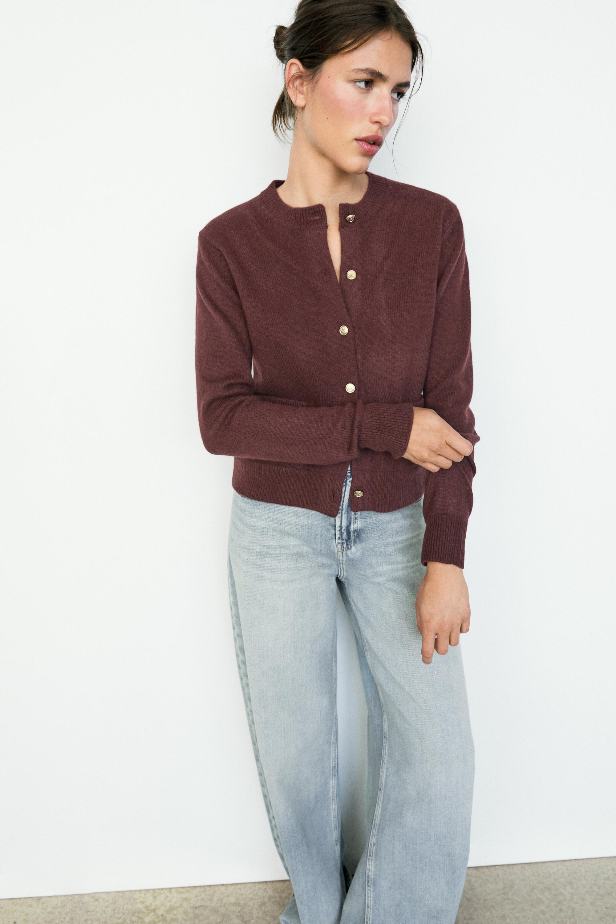 Knit cardigan with gold buttons