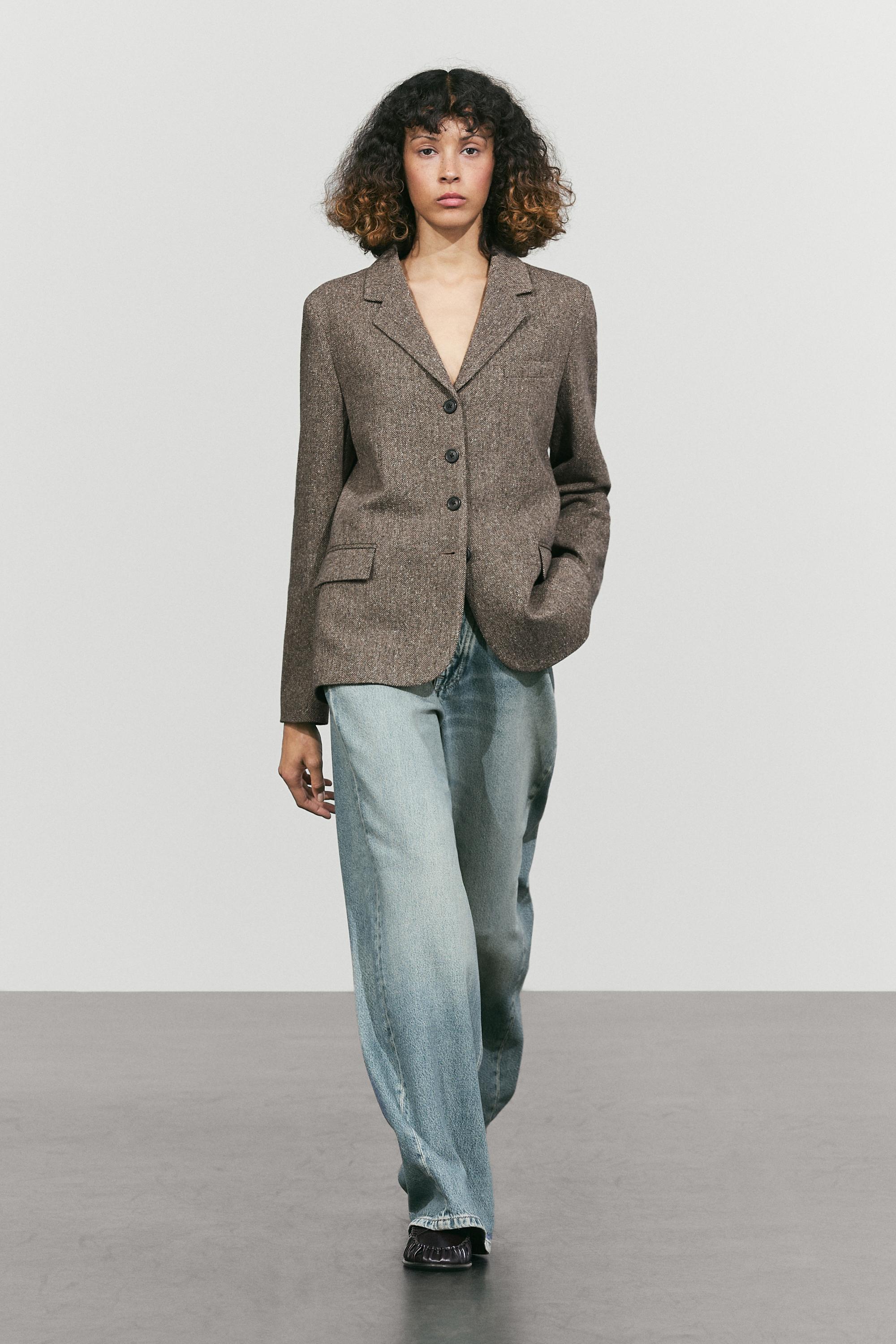Cropped wool blend blazer