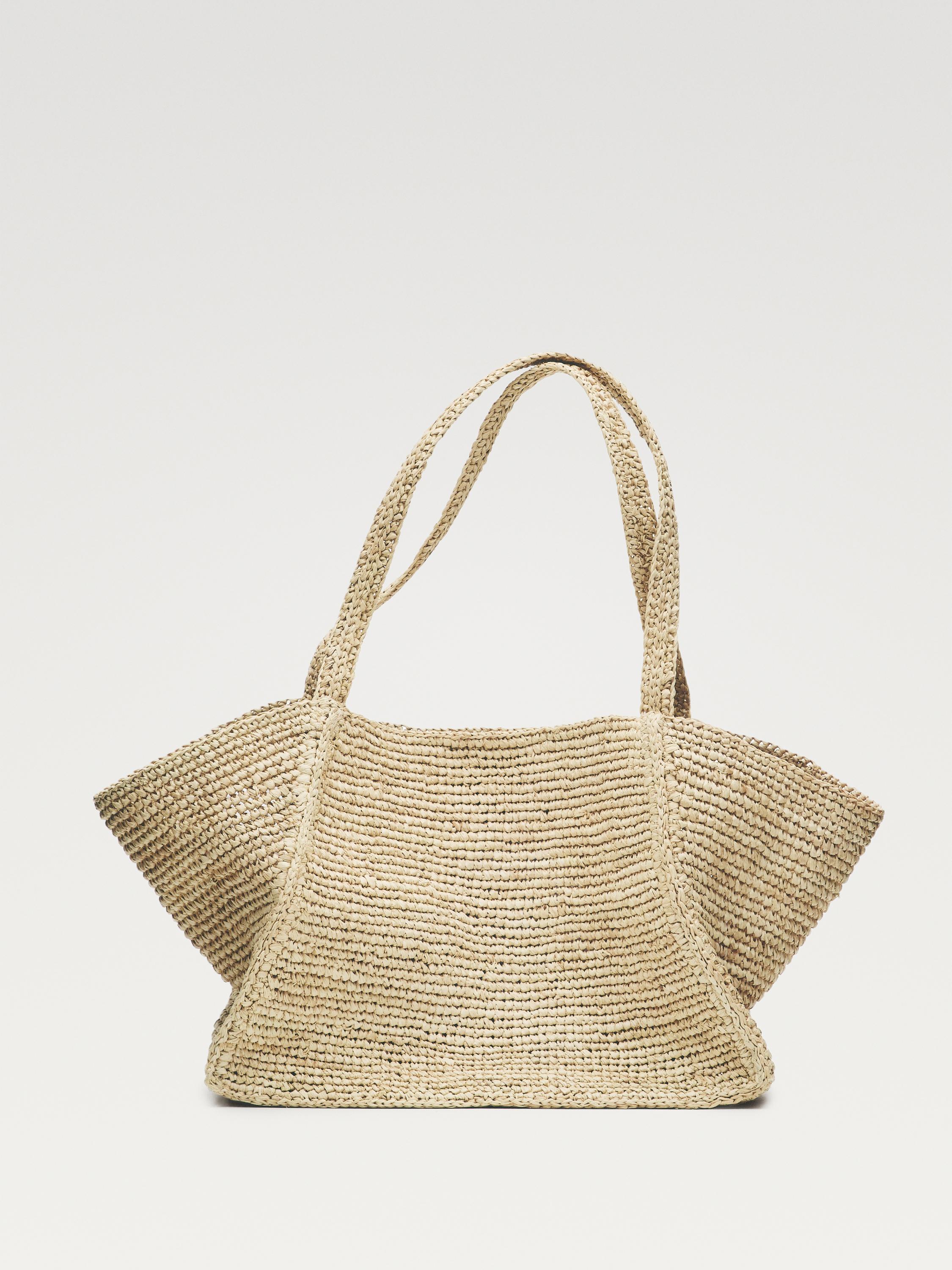 100% raffia mid-sized tote bag