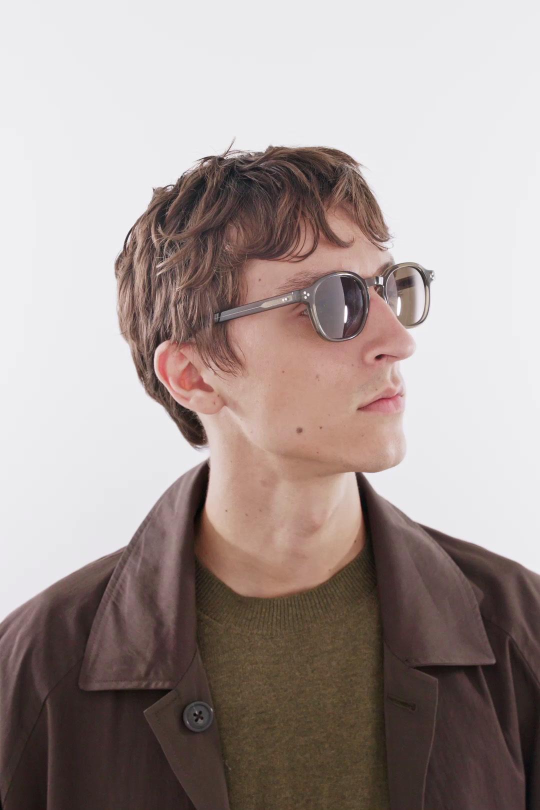 Round sunglasses
