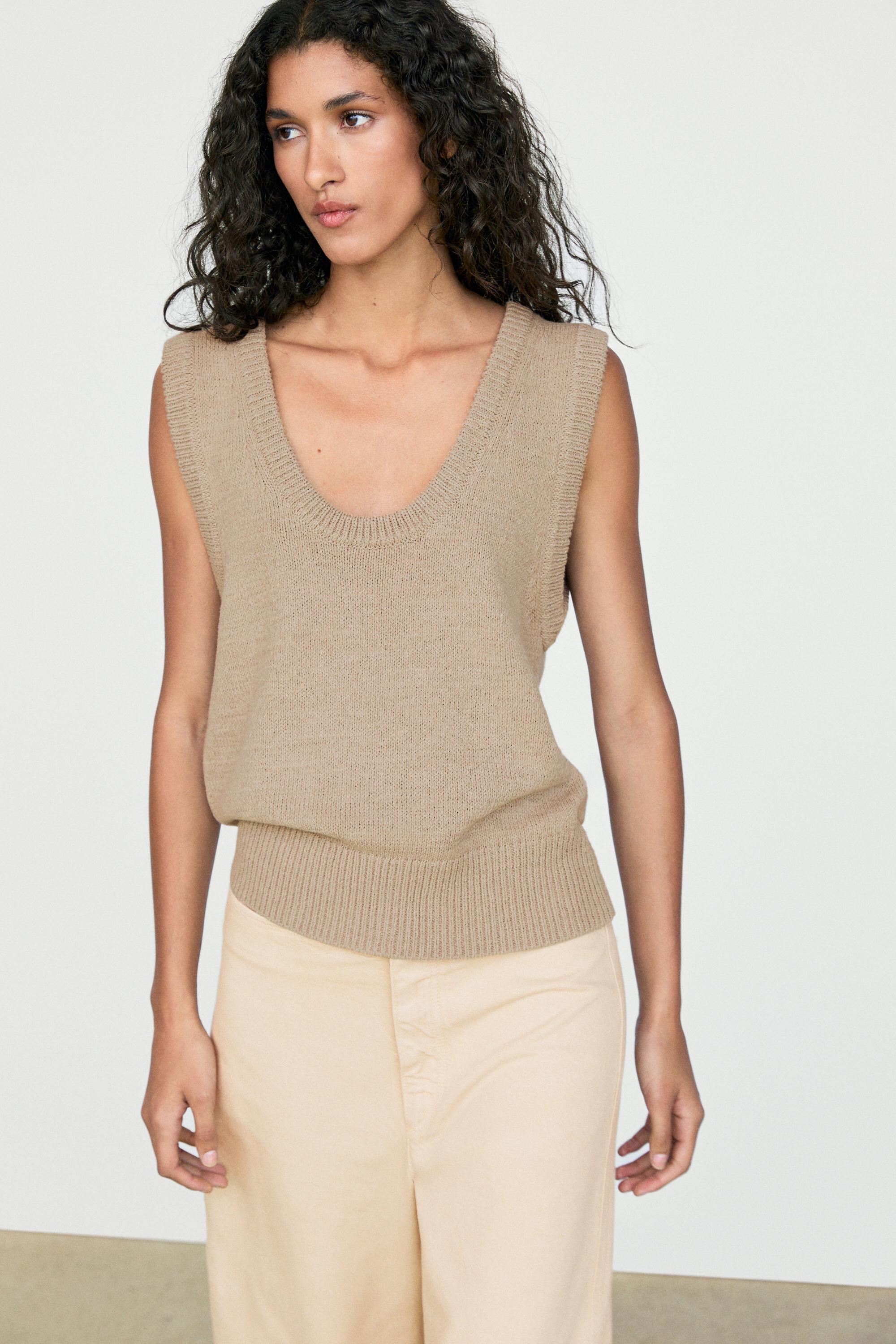 Cotton-blend ribbed knit vest