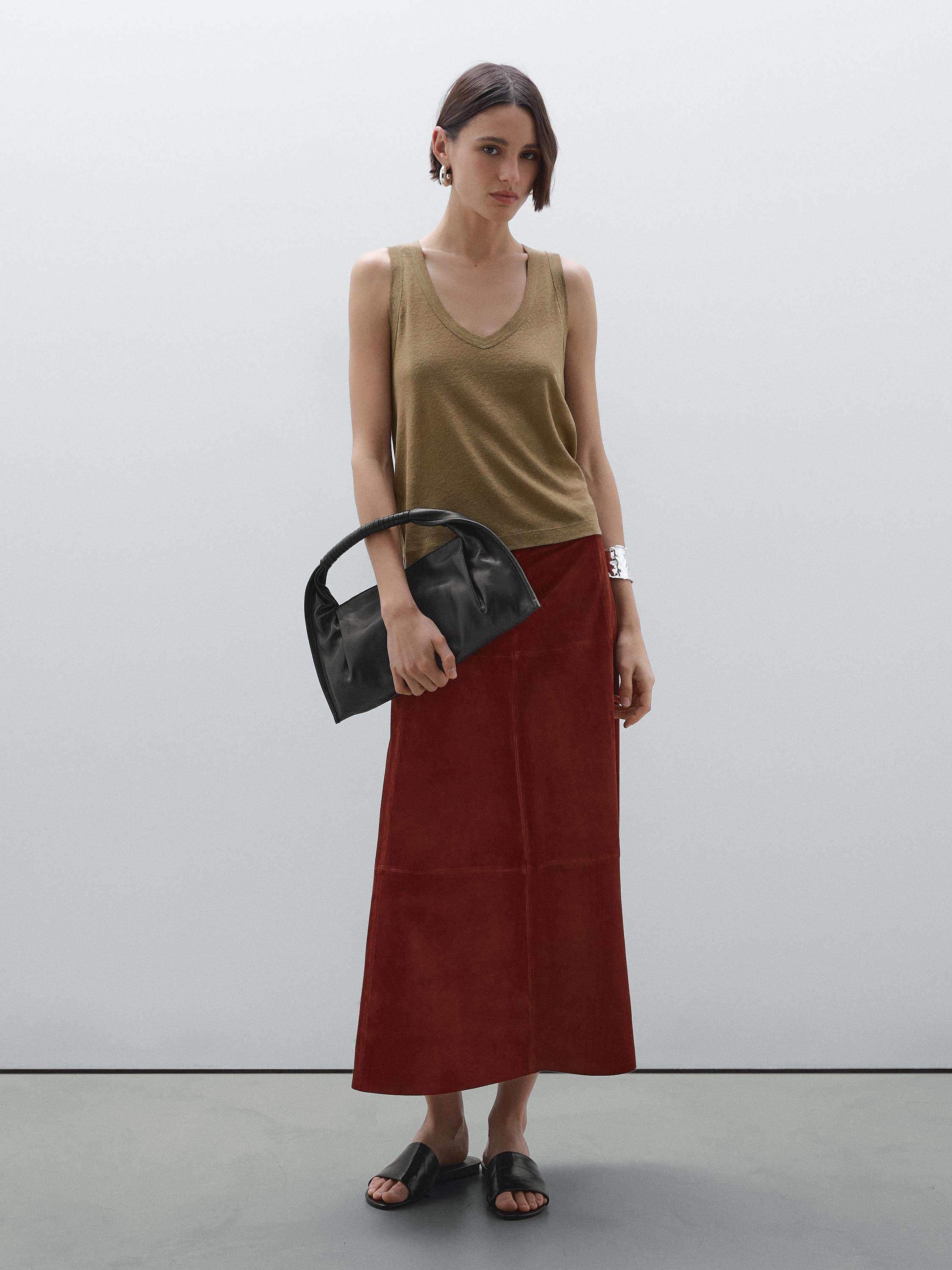 V-neck knit top 100% linen