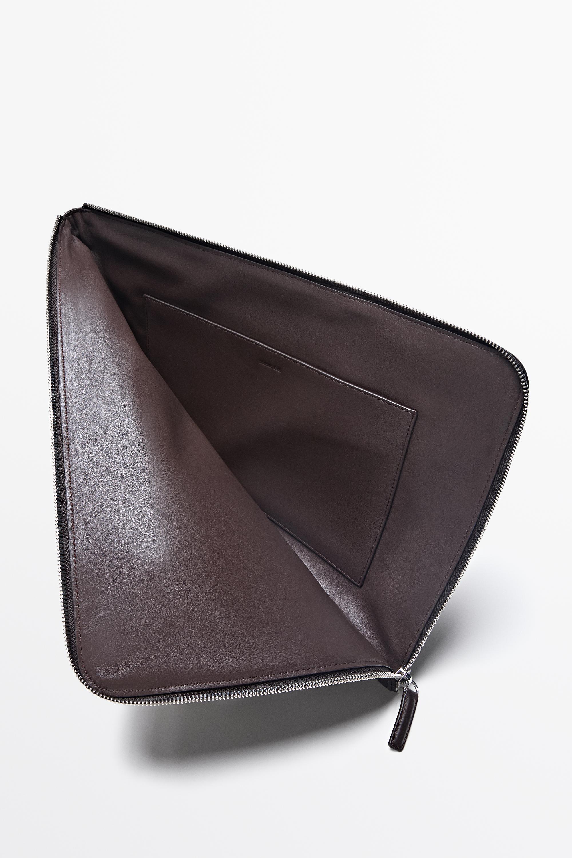 Large nappa leather laptop case