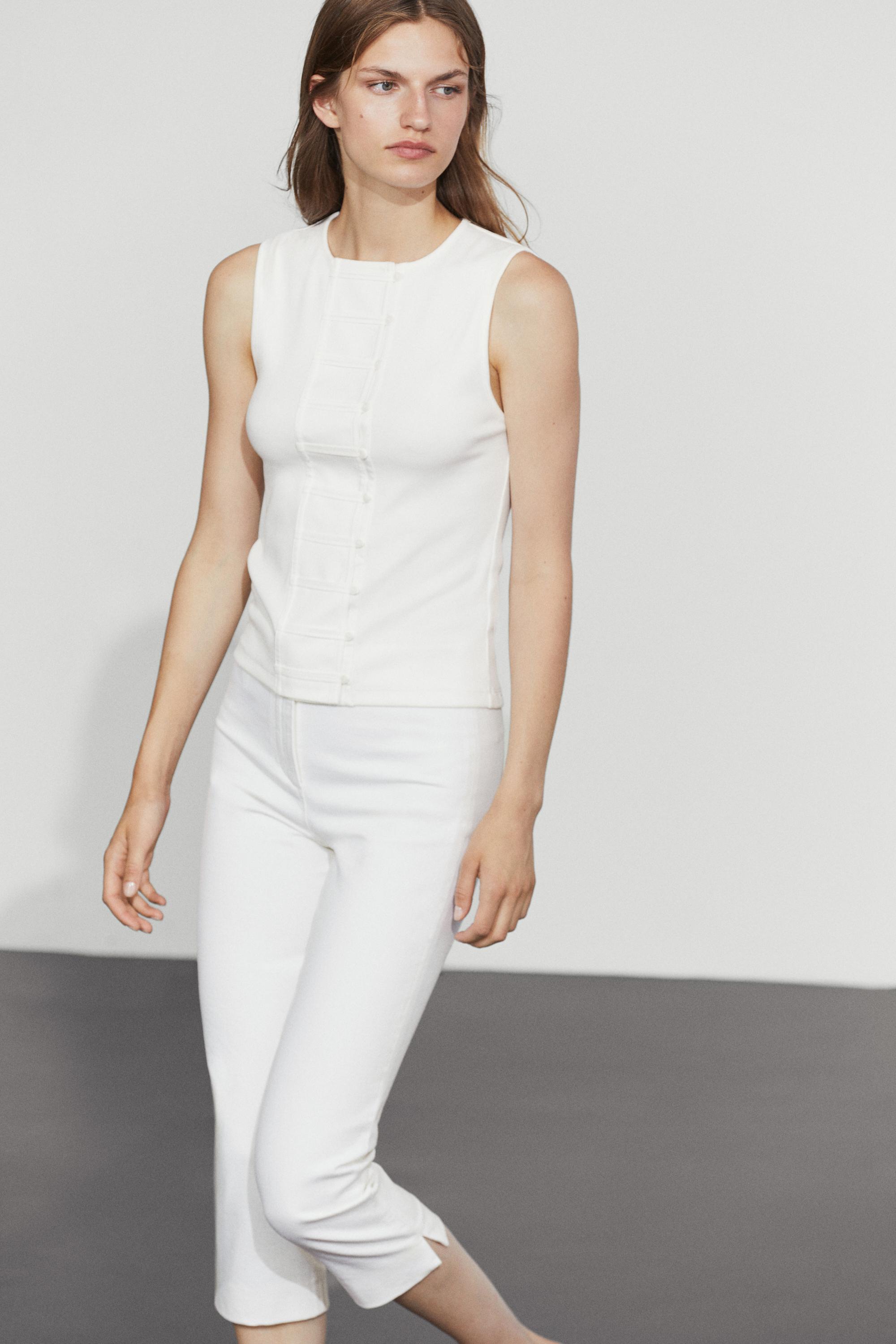Cotton blend bib detail T-shirt