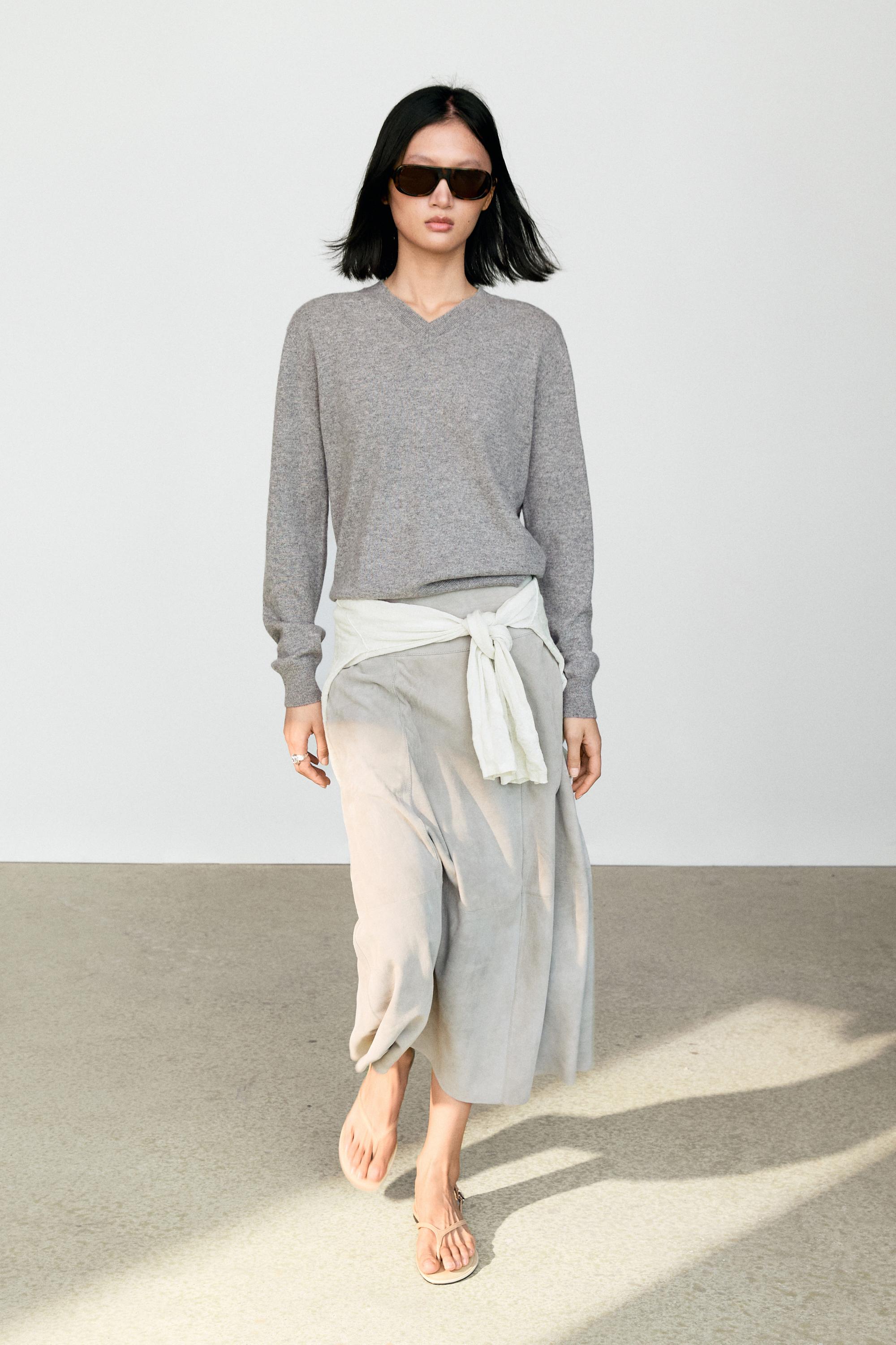 100% cashmere knit sweater