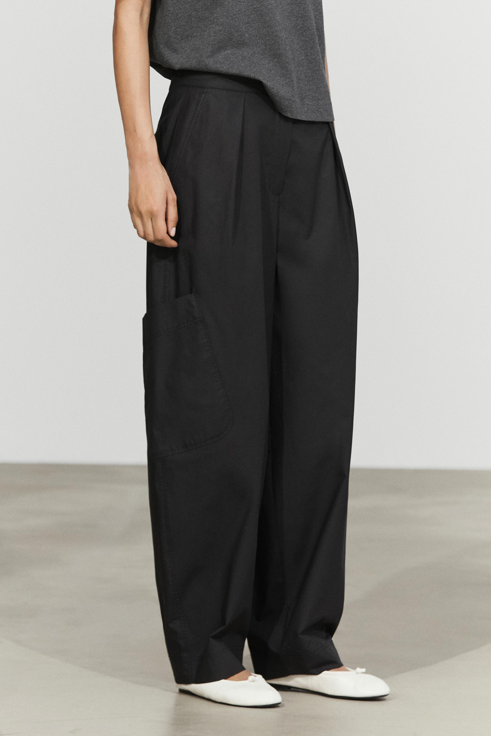 Barrel fit cargo pants