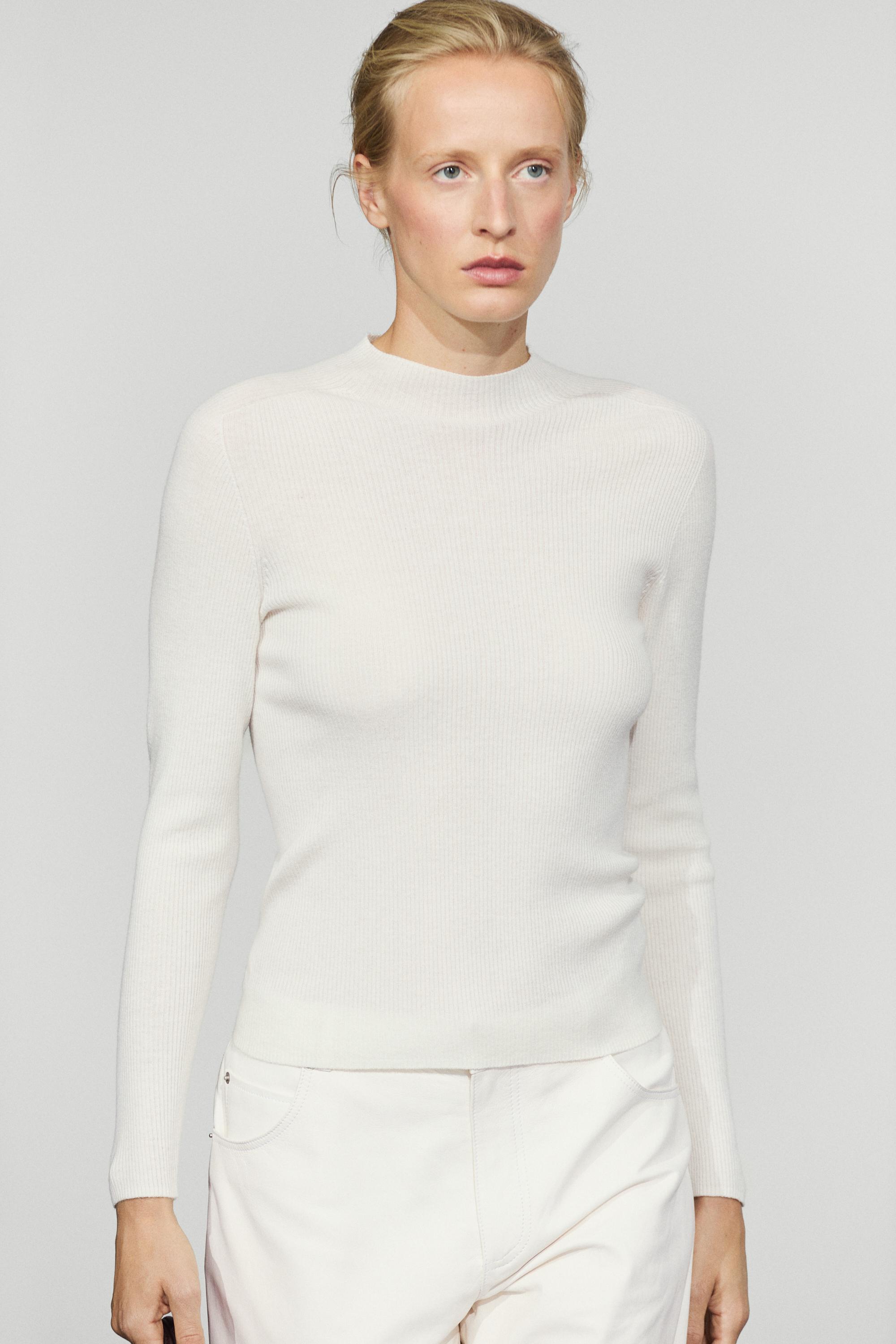 Ribbed mock neck knit sweater