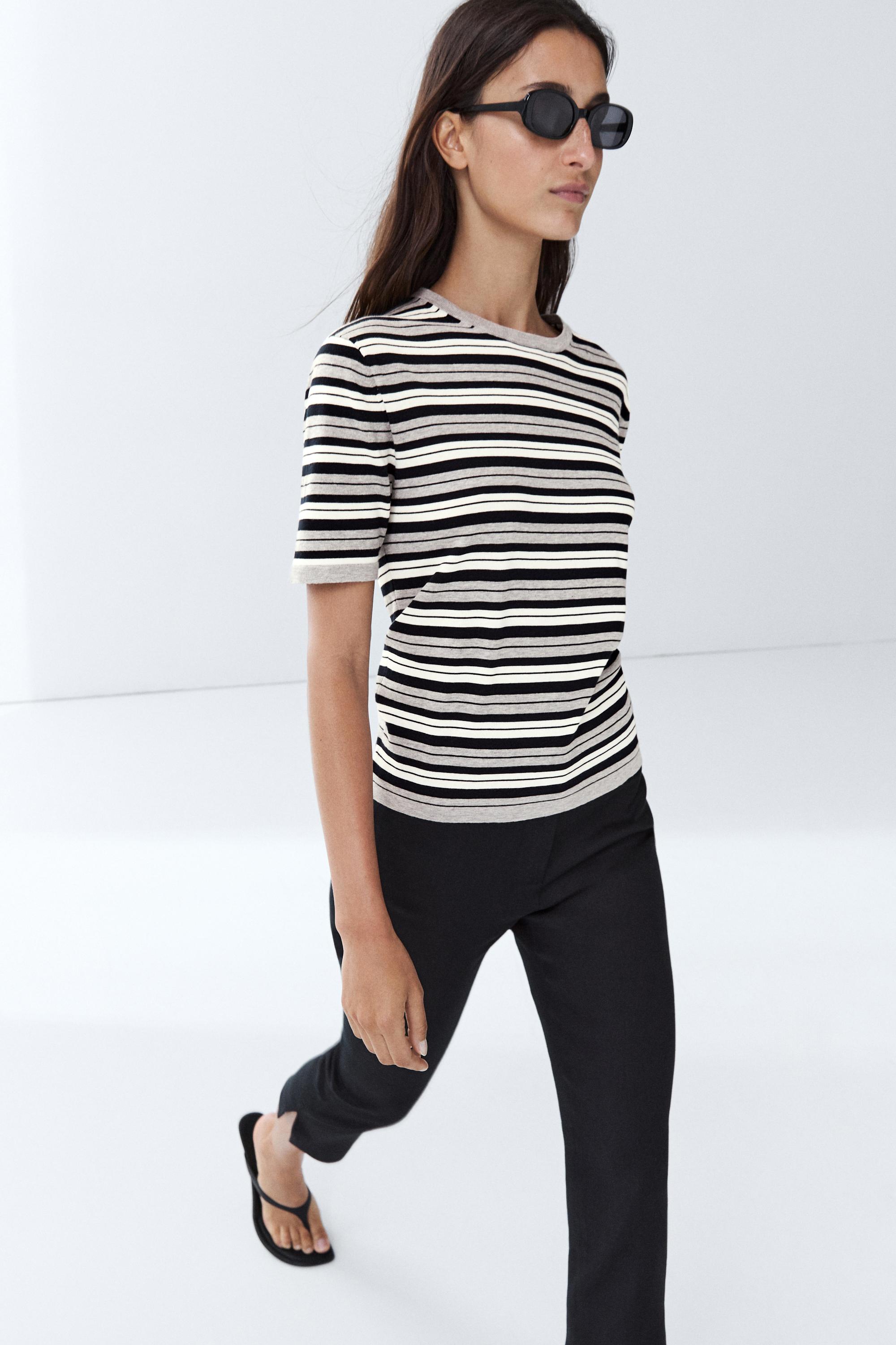 Short sleeve striped T-shirt