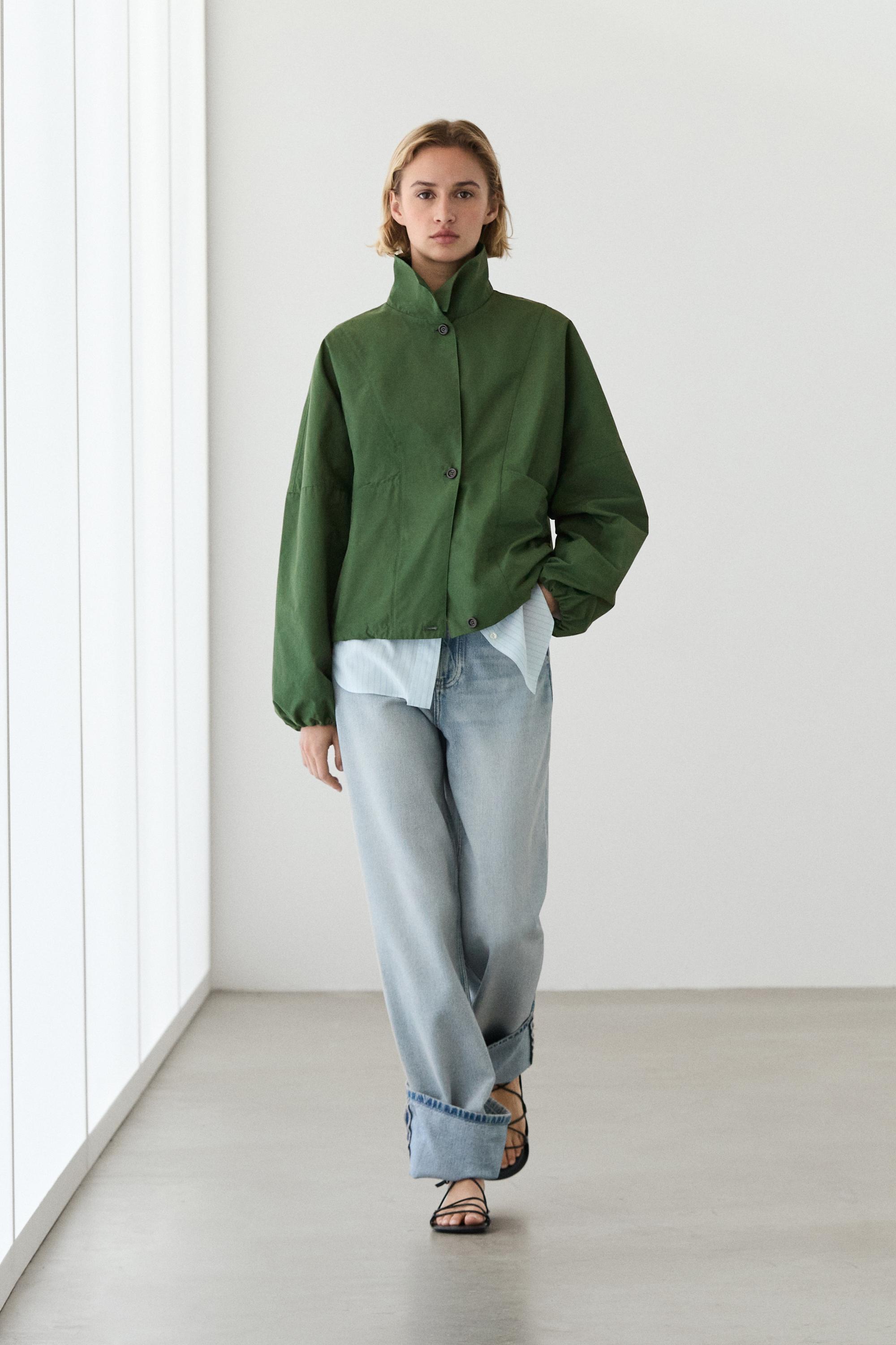 Bomber jacket with puff sleeves