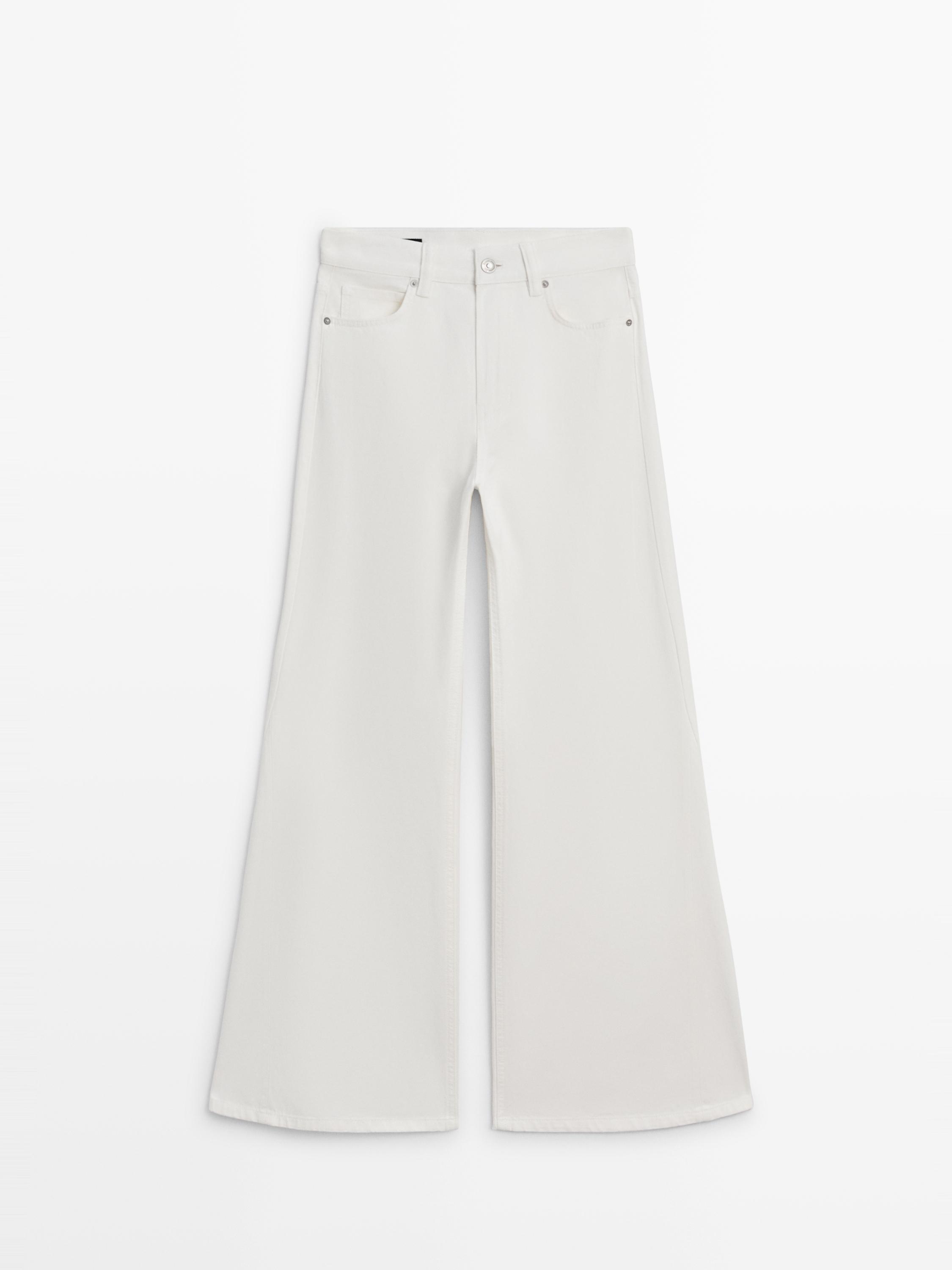 High-waist flare fit jeans