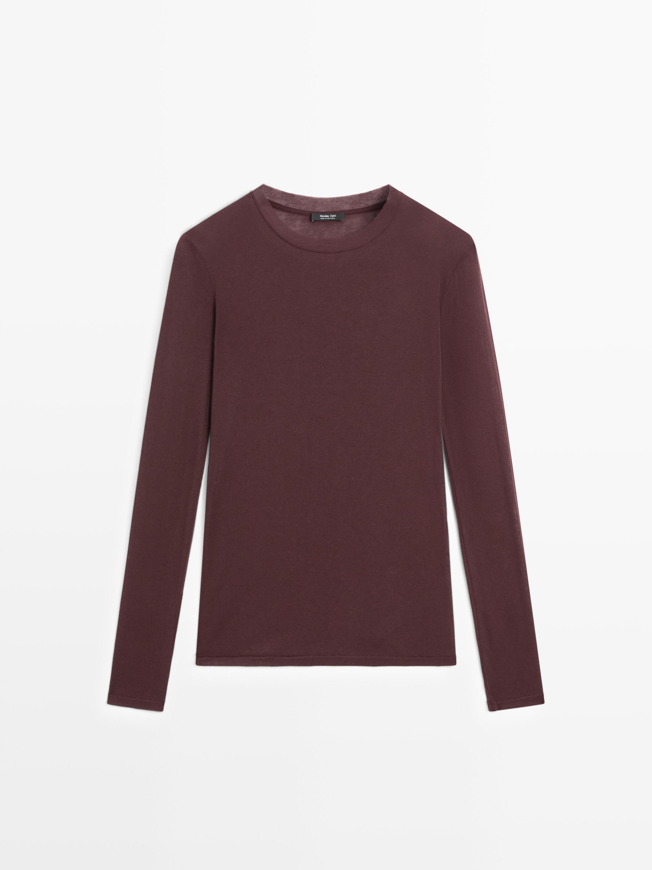 薄透领口细节100%纯棉 T 恤