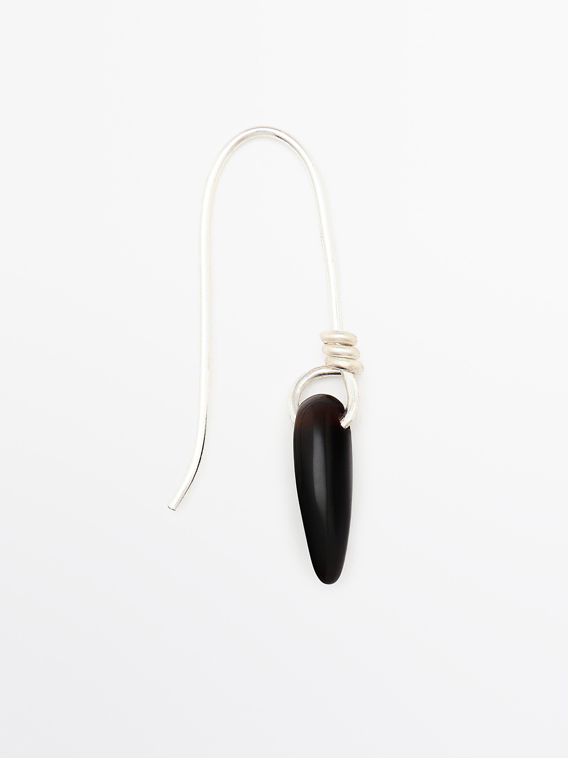 Stone pendulum earrings