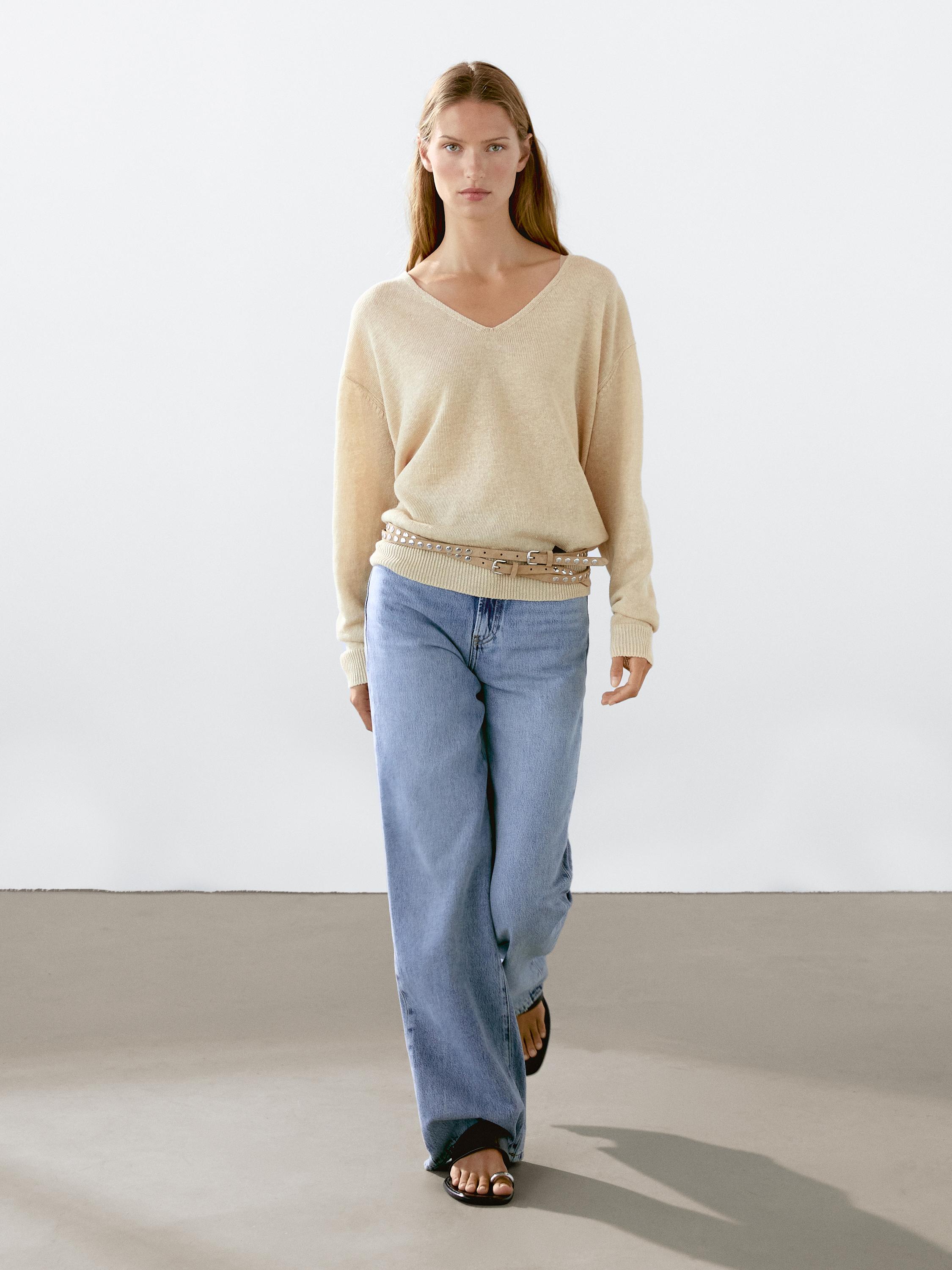 V-neck jumper 100% linen