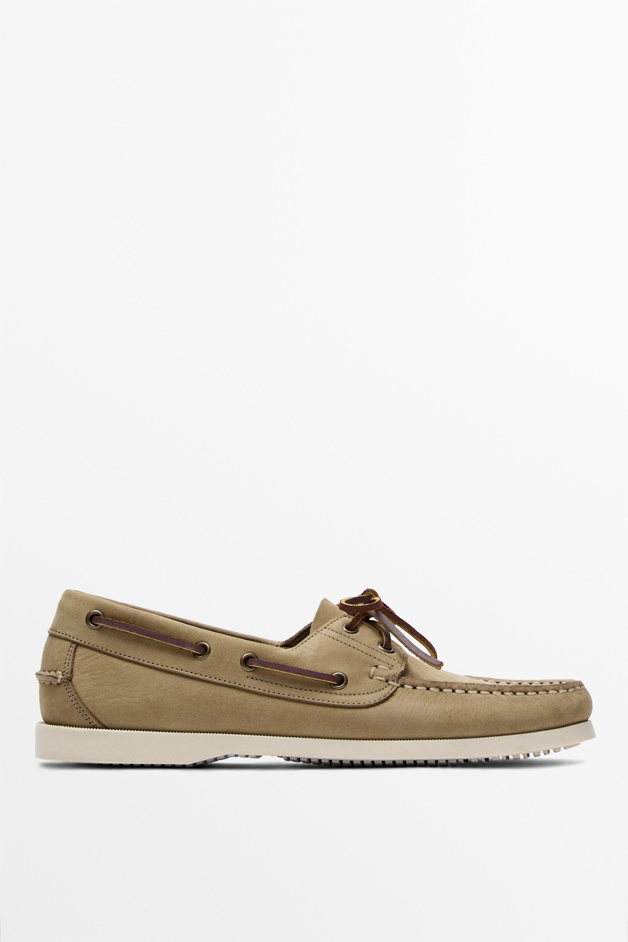 Leather deck shoes