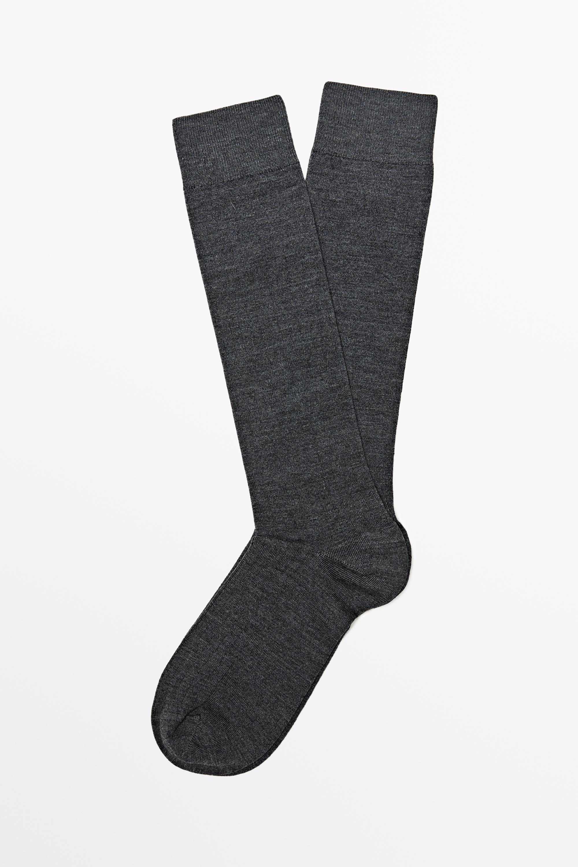 Ribbed socks