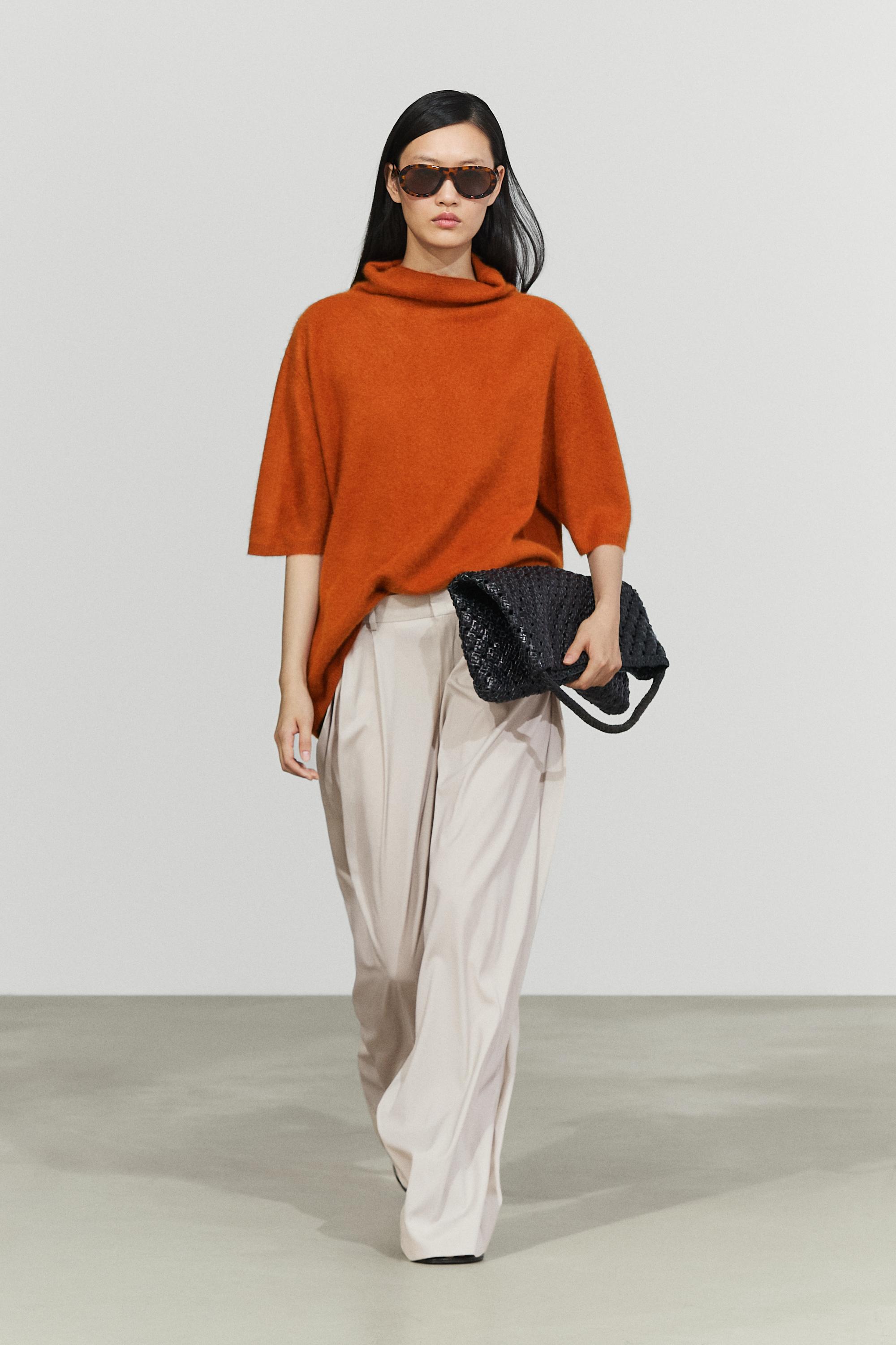 100% wool short-sleeve knit sweater