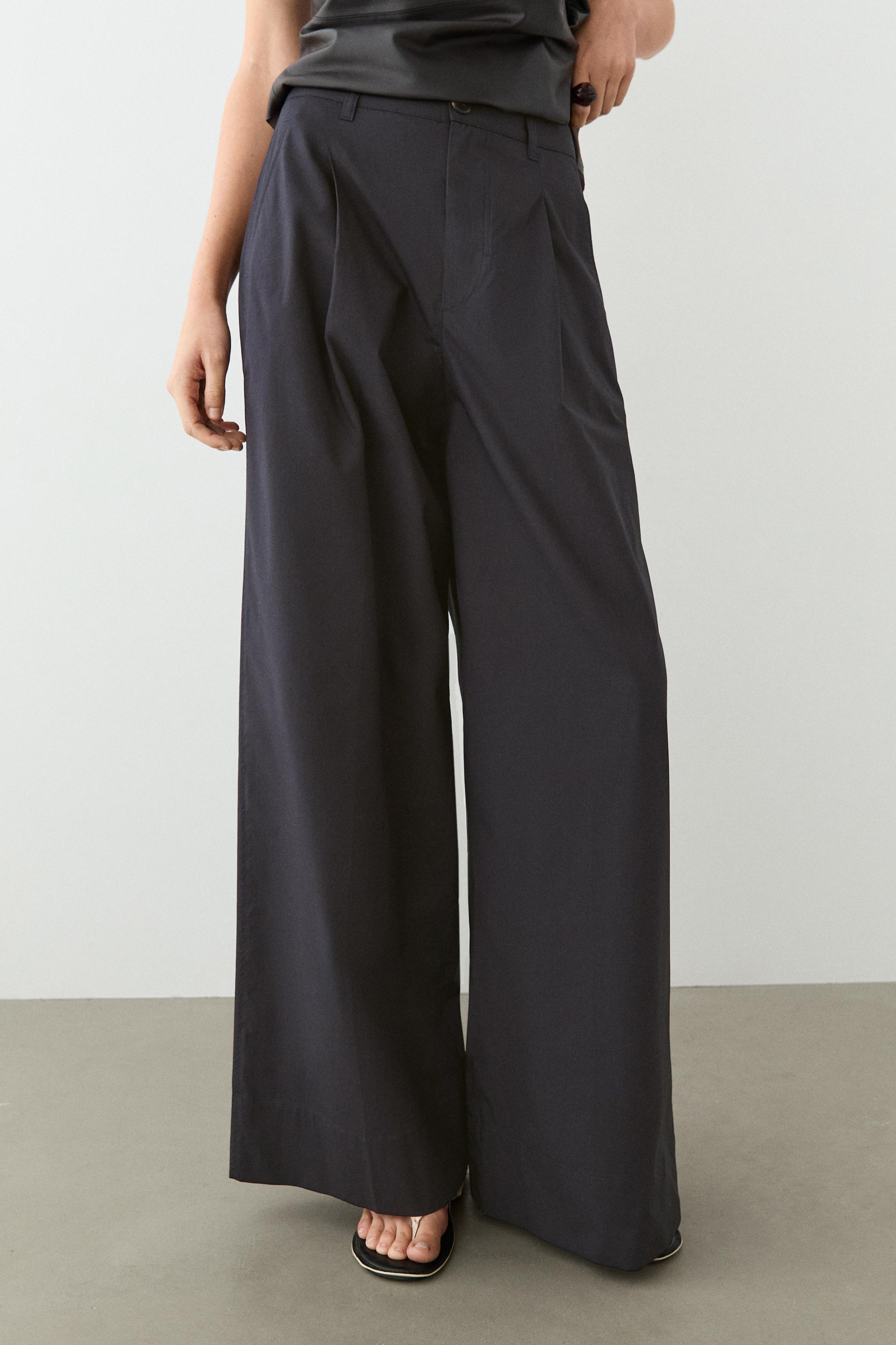 Cotton blend wide-leg pleated trousers