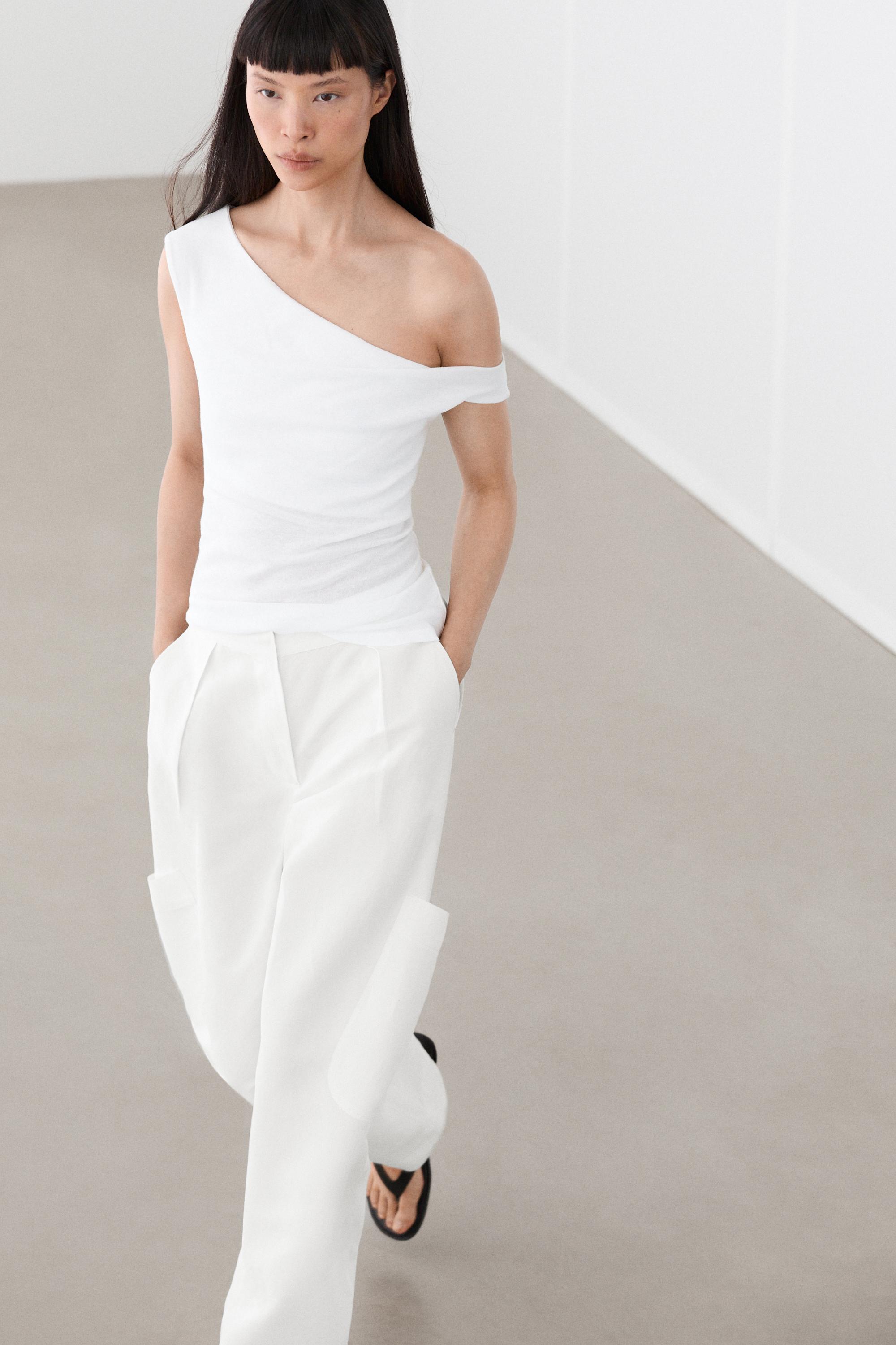Asymmetric off-the-shoulder top