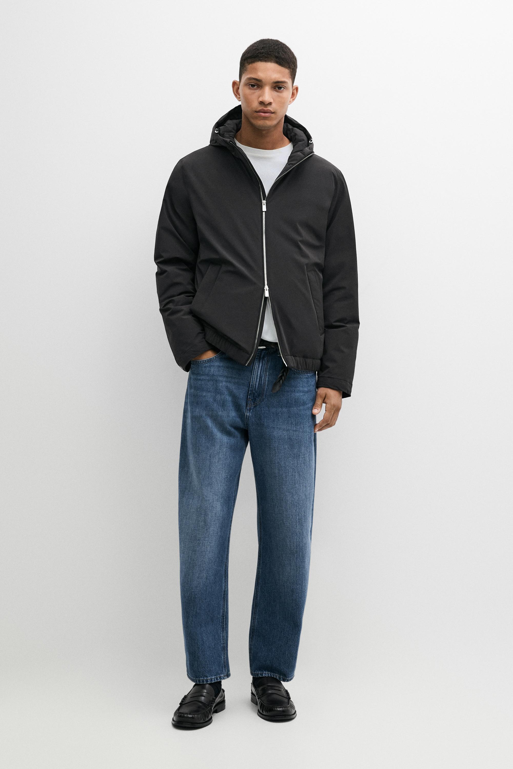 Lightweight hooded down jacket